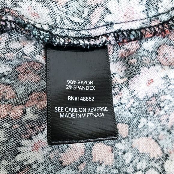 Torrid Sweetheart Peplum Top 2X Ditsy Floral Romantic Boho Waist Cutouts Flirty - Picture 6 of 8